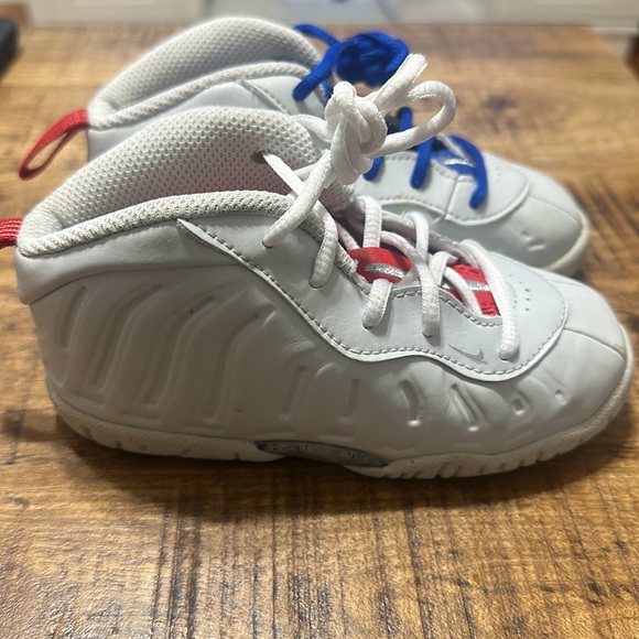 Nike Foamposite (USA Moon Man) toddler 8c - Picture 2 of 7